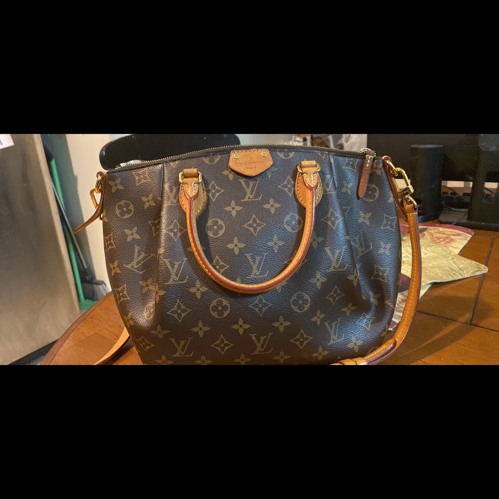 authentic louie Vuitton  PM  monogram crossbody